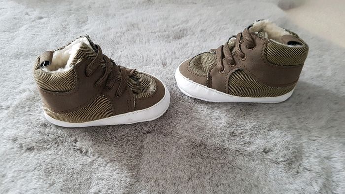 Chaussures bébé en tissu - photo numéro 4