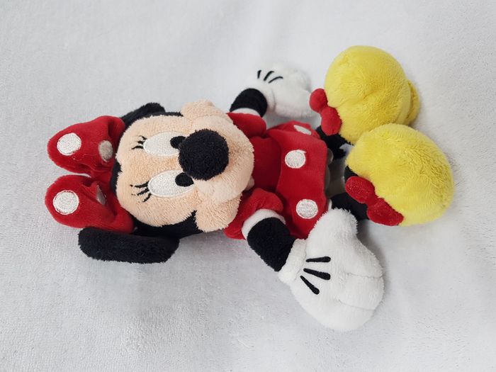 Peluche minnie disney store 20 cm - photo numéro 2