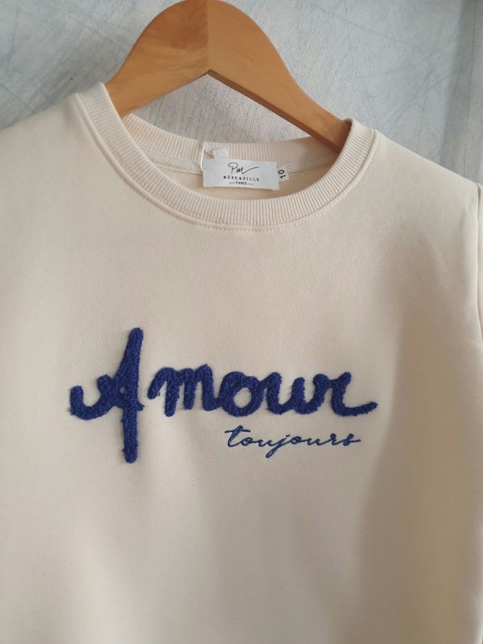 Sweat " Amour toujours " Taille 10 ans - photo numéro 2