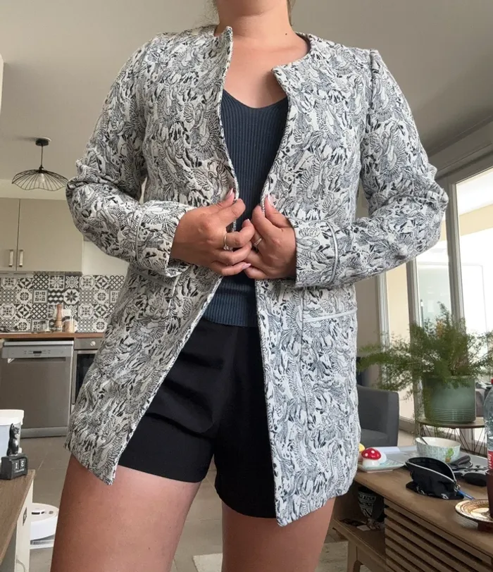 Veste motif perroquet naf naf taille 38 - photo numéro 3