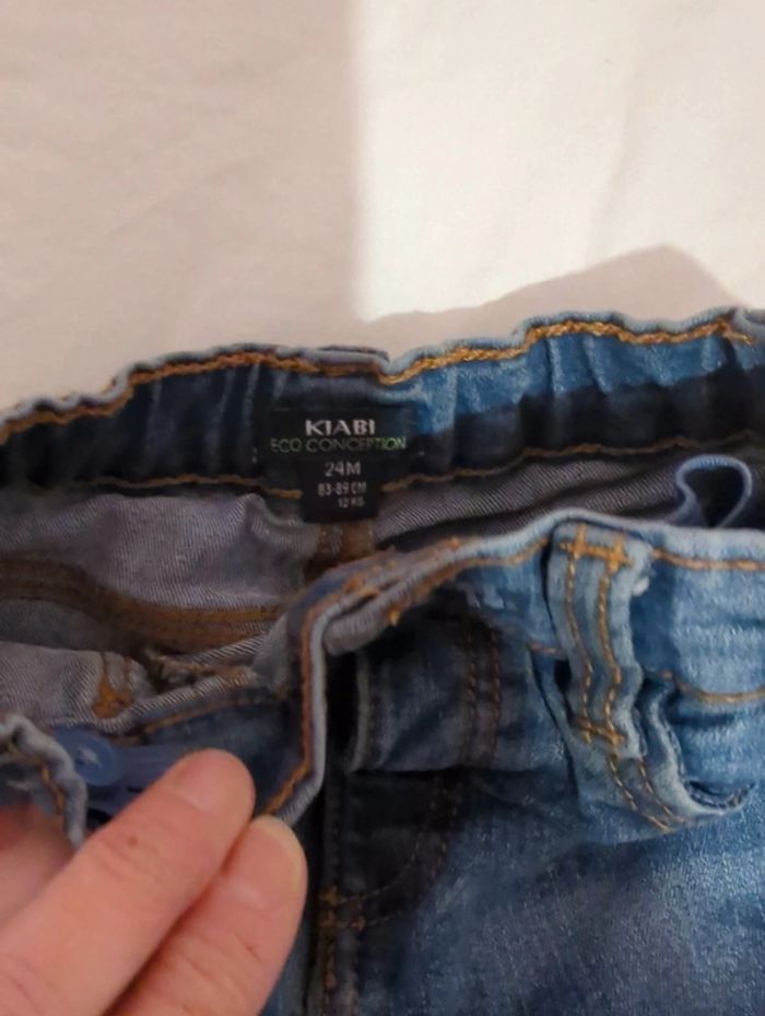 Lot de 2 jeans fille Kiabi 24 mois - photo numéro 5