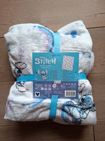 Couverture Stitch neuve