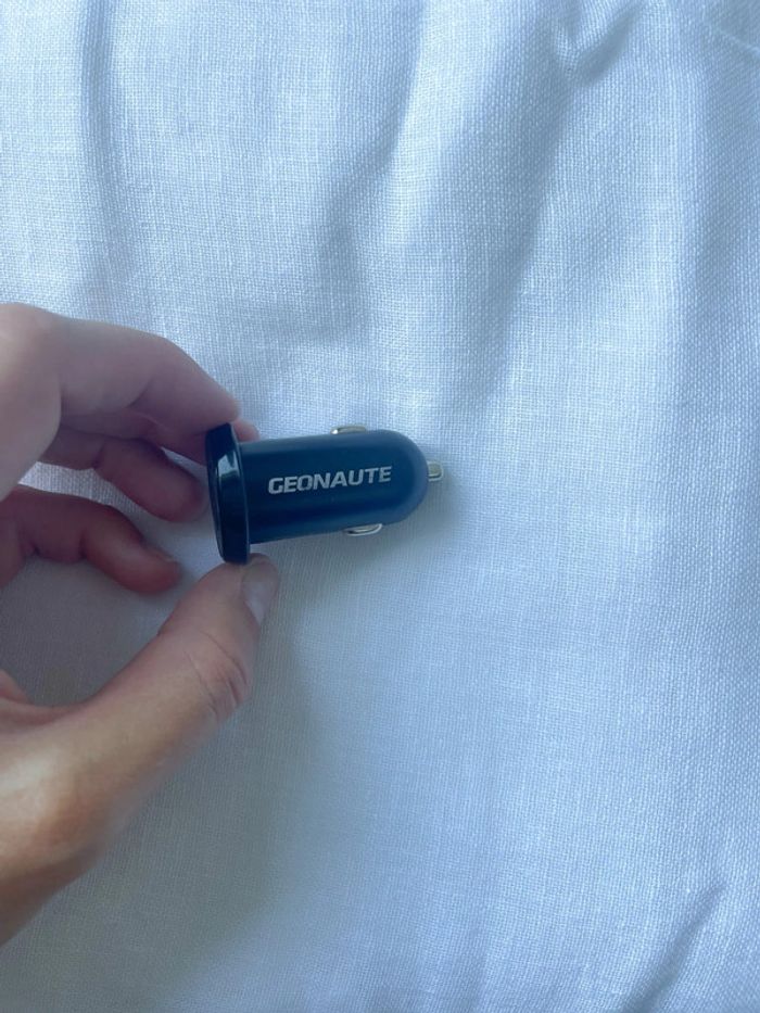 Lot 2 prises auxiliaire noir ou blanche - photo numéro 4