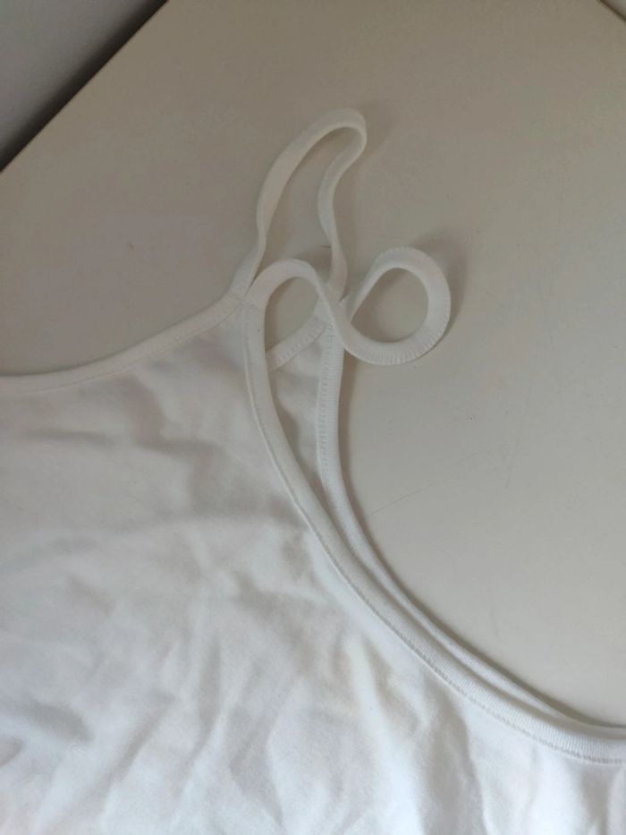 Débardeur blanc neuf - photo numéro 3