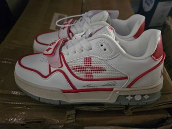 Basket chaussure  taille 43 neuve