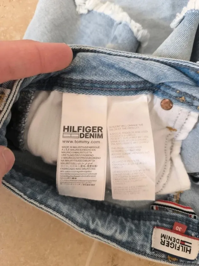 Mini short Femme en Jean Tommy Hilfiger Taille FR40 - photo numéro 9