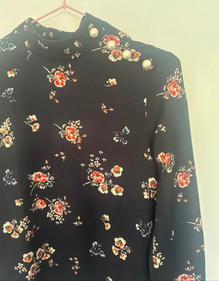 Blouse Zara fleurie - photo numéro 8