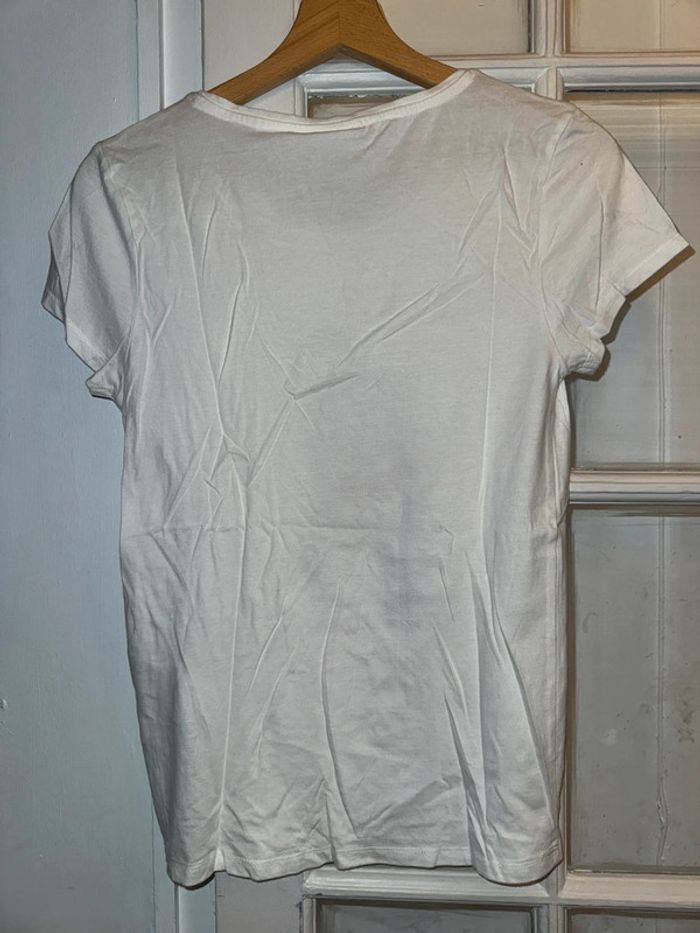 T-shirt Disney taille s Neuf avec étiquette - photo numéro 3