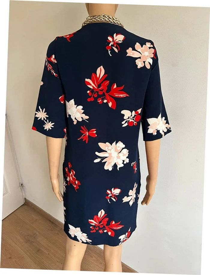 Robe bleue marine et imprimée à manches courtes WE taille XS bon état (petit défaut) - photo numéro 7