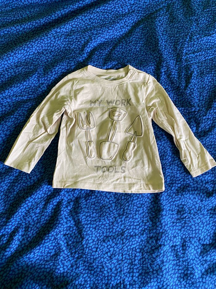 T-shirt manches longues à motifs garçon, taille 23 mois