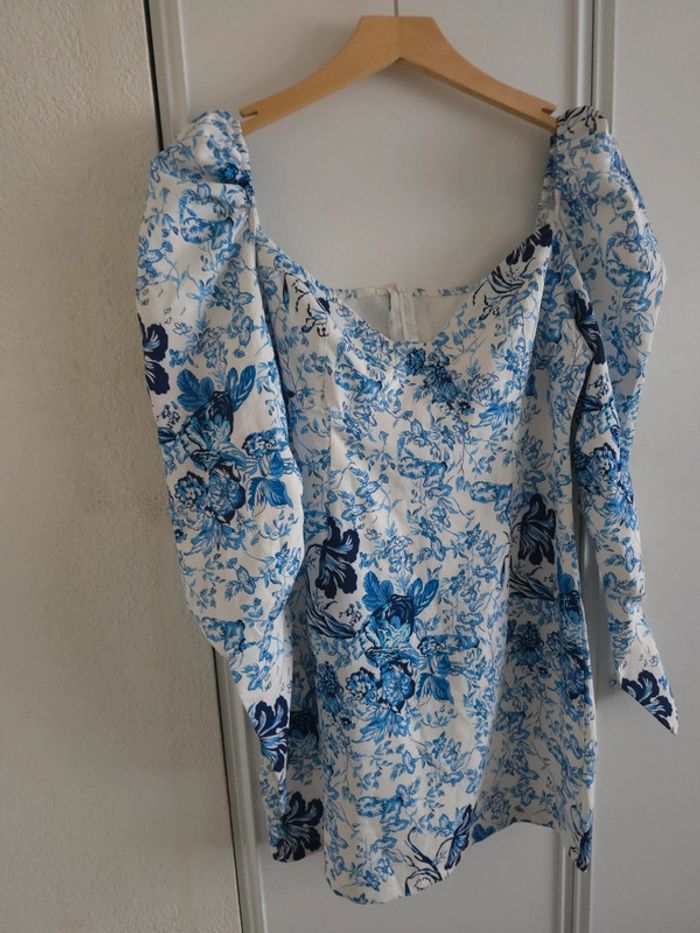 Robe mini manches bouffantes taille L - photo numéro 3