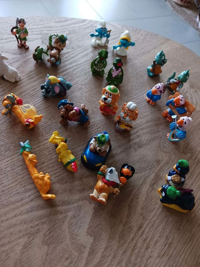 24 figurines kinder en tout genre - photo numéro 2