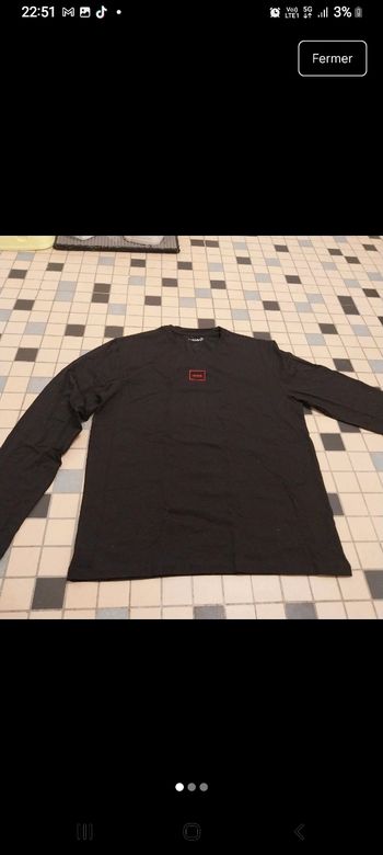 Sweat hugo boss jamais porté Taille L 100% authentique