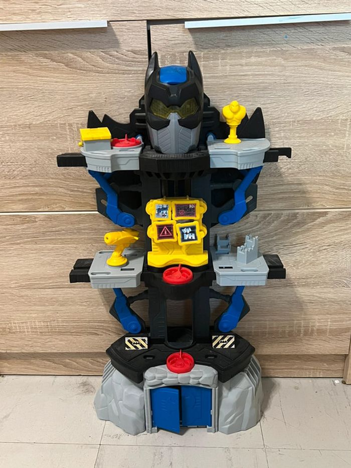 Imaginext DC super friends batcave transformable - photo numéro 2