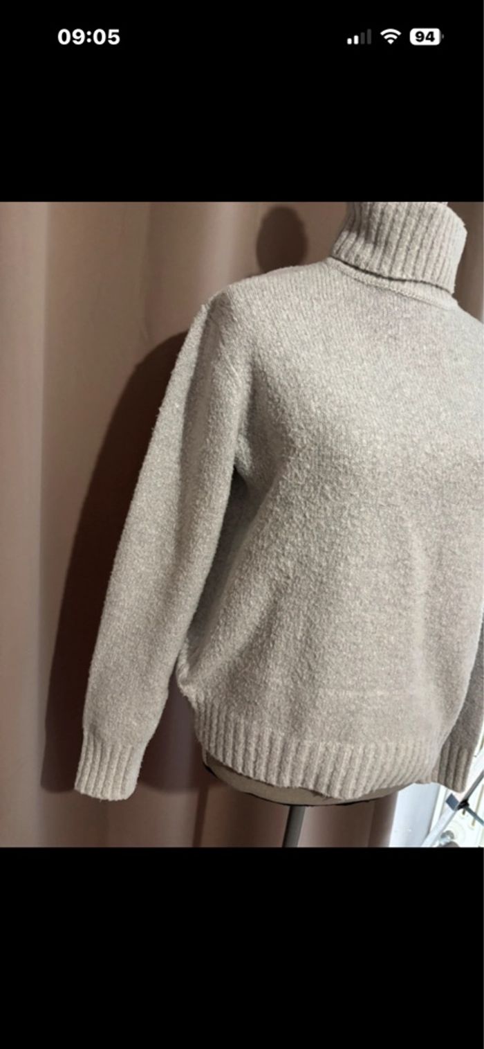 Pull chaud - photo numéro 2