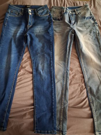 Lot de 2 jeans 