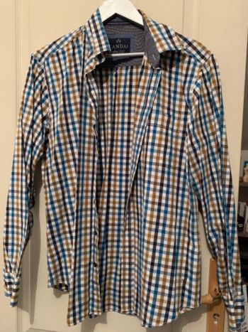 Chemise à carreaux