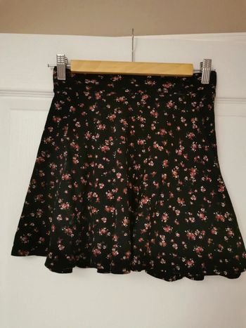Jupe noir à fleur