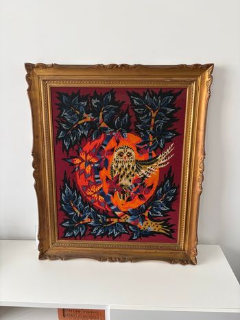 Très grand canevas chouette vintage année 70 selon Jean Lurçat encadrement bois et plâtre  