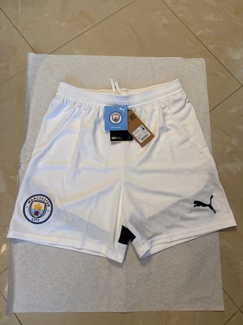 Short de foot Puma équipe Manchester City taille 15/ 16 ans authentique neuf