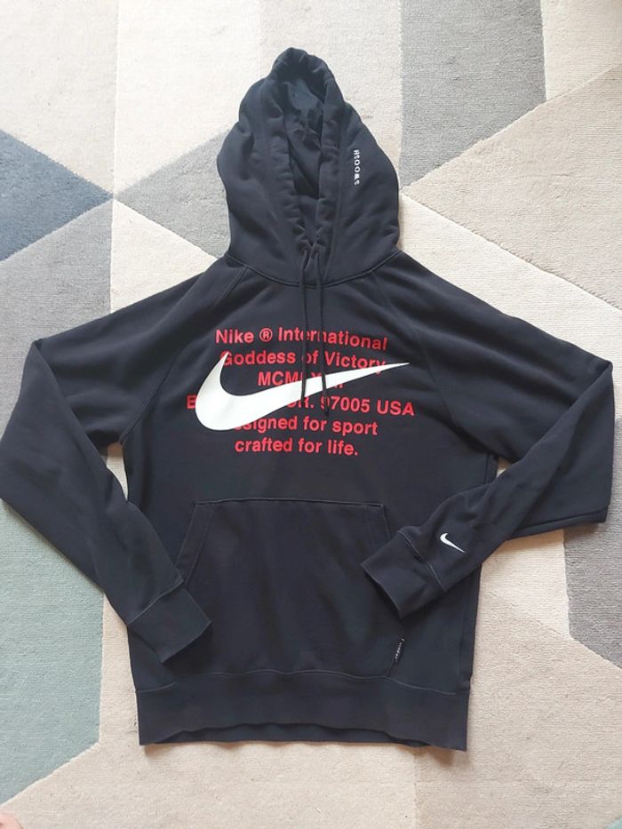 Nike swoosh