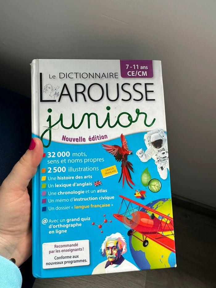 Dictionnaire Larousse junior 7/11 ans