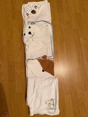 Lot bébé garçon – 5 serviettes de bain + 4 langes + 2 gigoteuses Kiabi