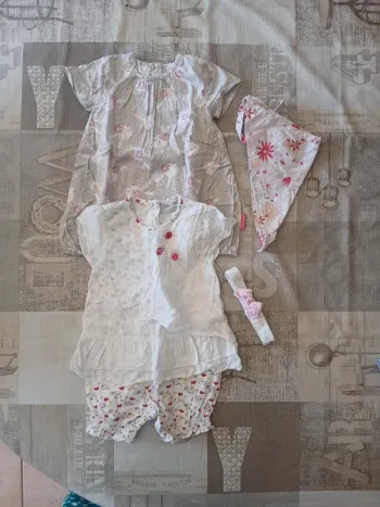 Lot 6 mois fille