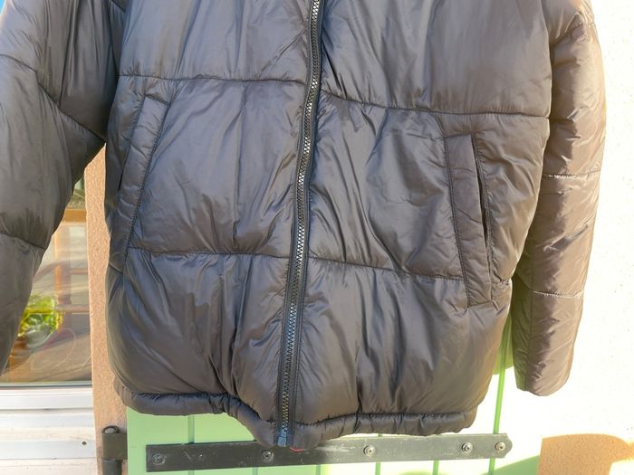 Doudoune noire et rouge - photo numéro 3