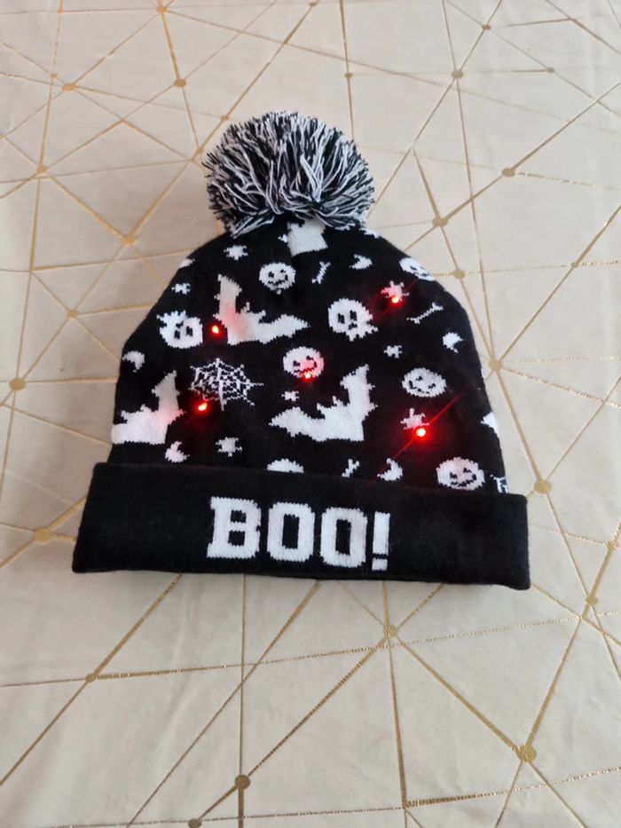 Bonnet lumineux neuf - photo numéro 2