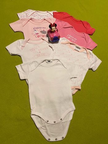 Lot 7 body manches courtes fille 3 mois