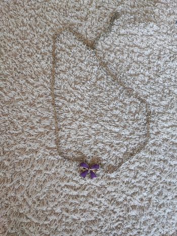 Collier détail noeud