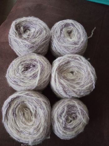 Lot de 6 Pelotes Fantaisies Tons Mauves et Blancs (365g)