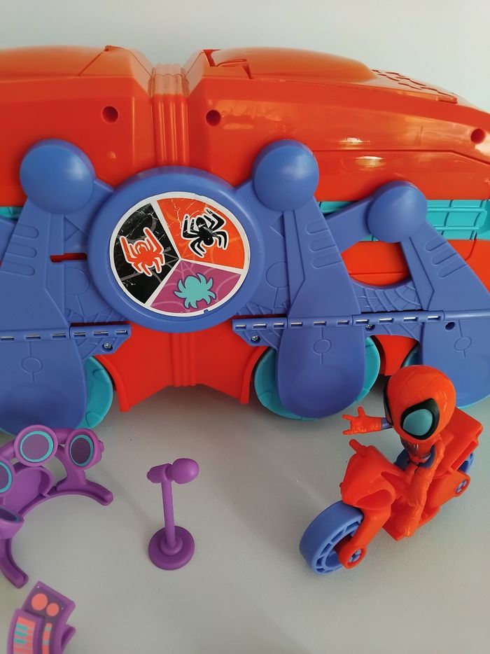 SPIDEY Arachno Mobile Camion QG Spider 🕸 - photo numéro 6