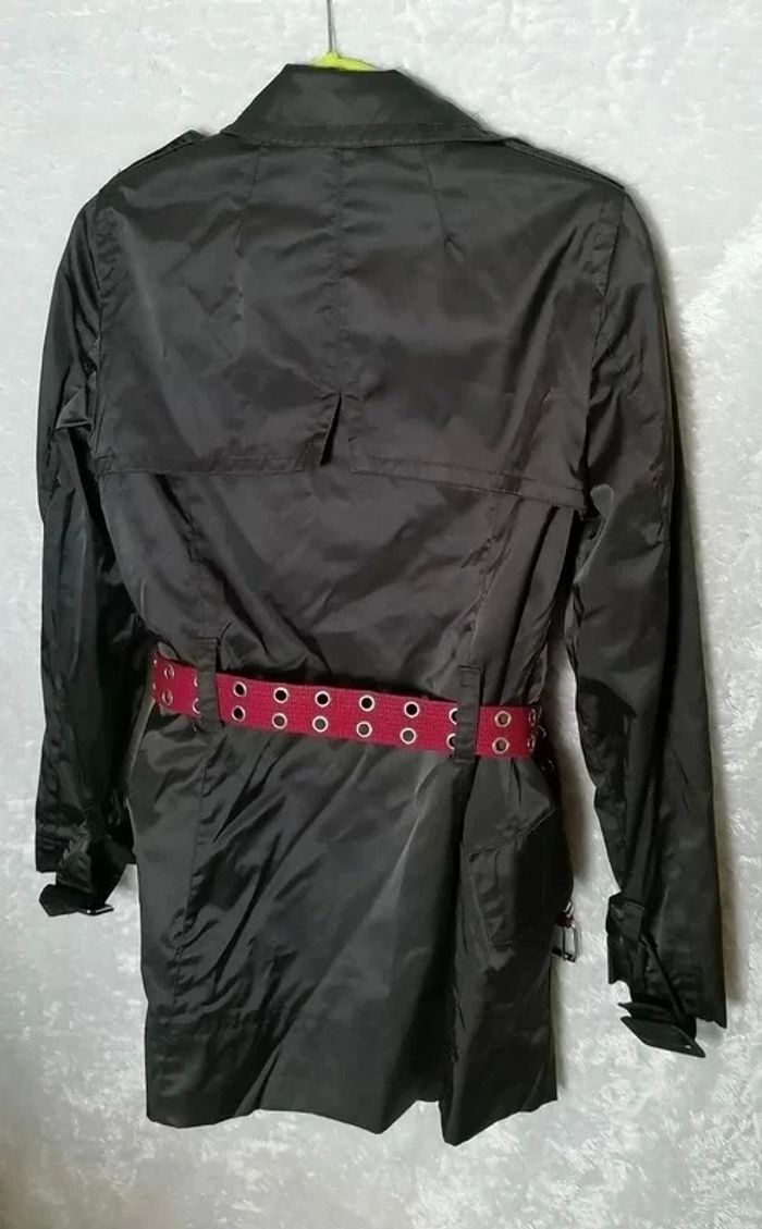 Trench noir ceinture rouge Mango Suit - photo numéro 14