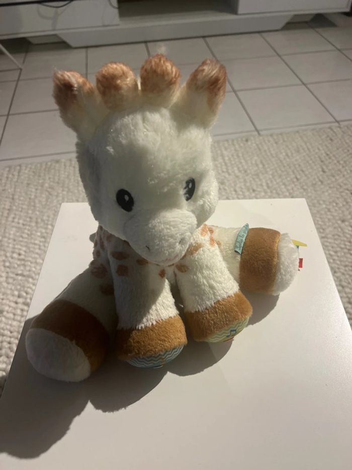 Peluche musicale Sophie la girafe