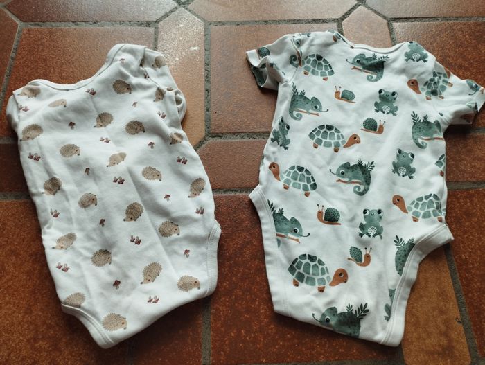 Lot de 2 bodies - photo numéro 2