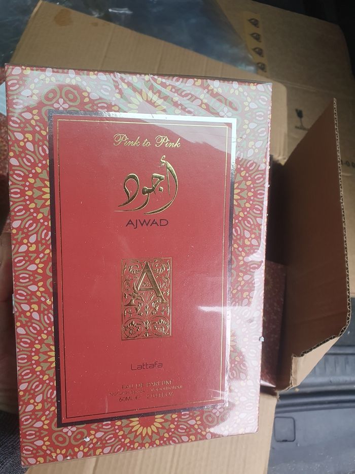 Ajwad Pink lattafa dubai