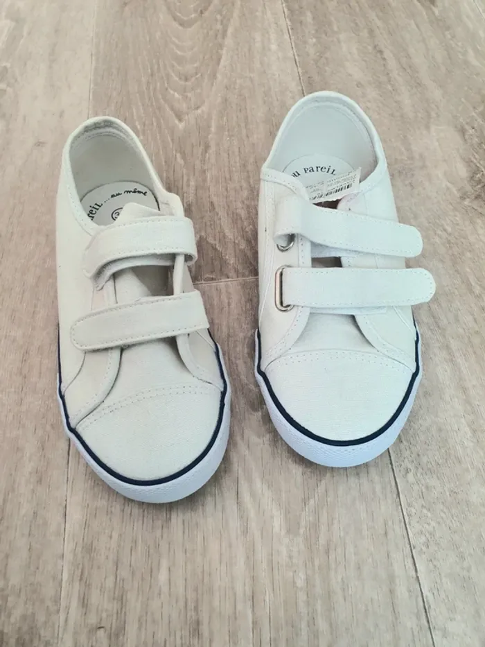 Baskets à scratchs taille 32 blanches - Du Pareil au Même- neuves - photo numéro 6