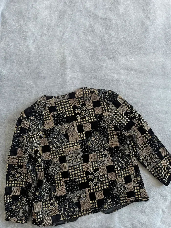 Veste noir vintage en velours à motifs dorés – Patchwork unique T.38 - photo numéro 5