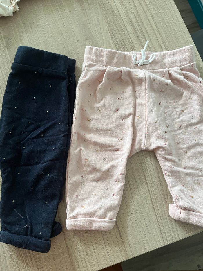 Lot 2 joggings - photo numéro 2