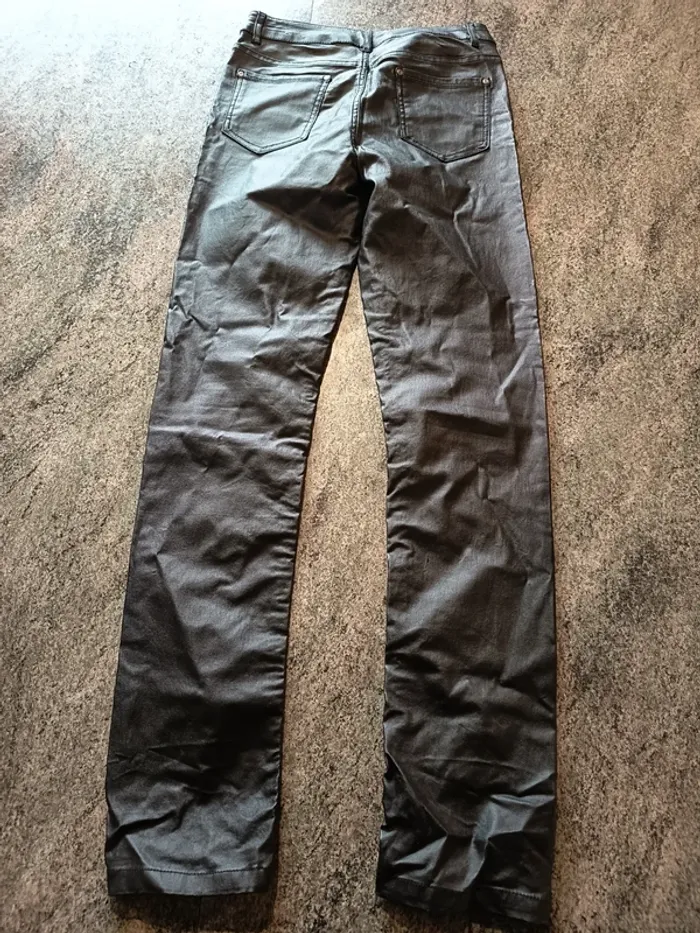Jean enduit taille 40 Gémo - photo numéro 2