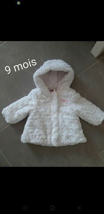 Manteau blanc 9 mois