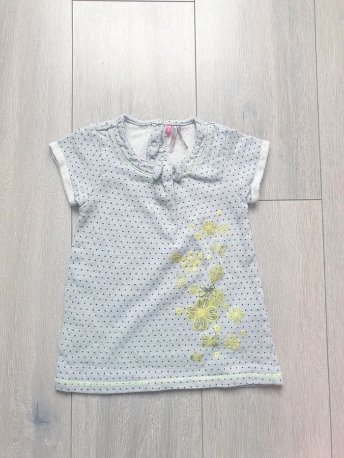 Robe grise et jaune. Fille 18 mois. Marque Orchestra