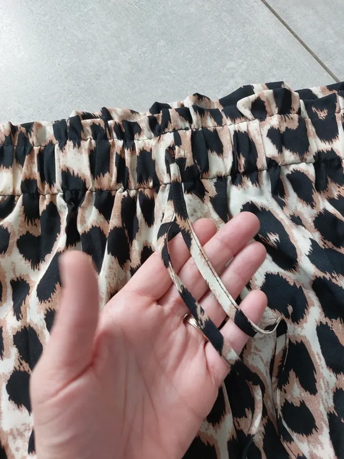 Pantalon fin neuf Shein - photo numéro 3