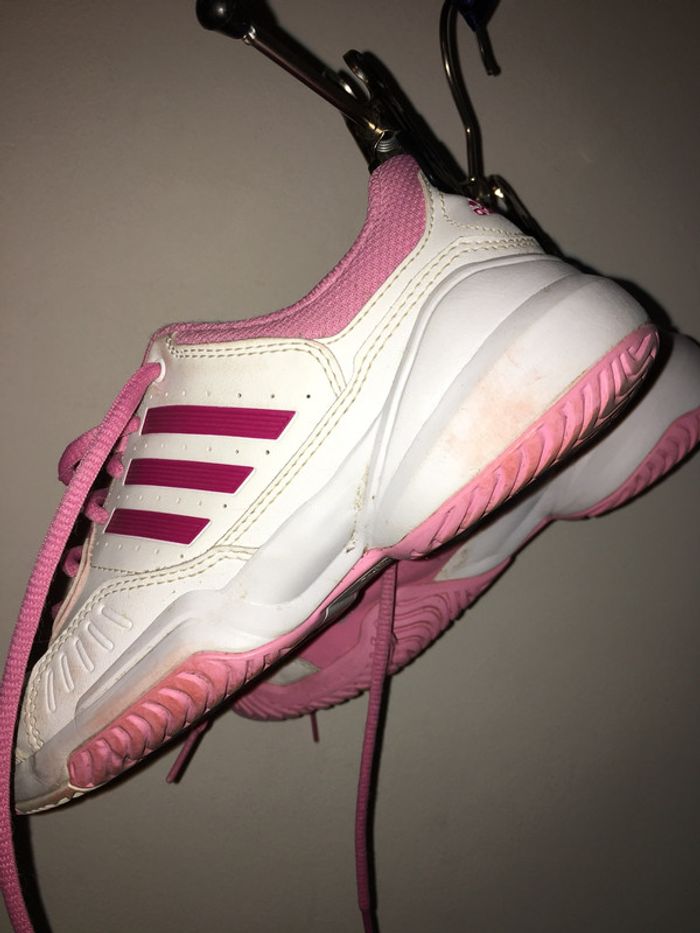 65 - Basket Adidas roses et blanches - photo numéro 4