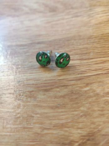 Boucle d'oreilles léopard vert