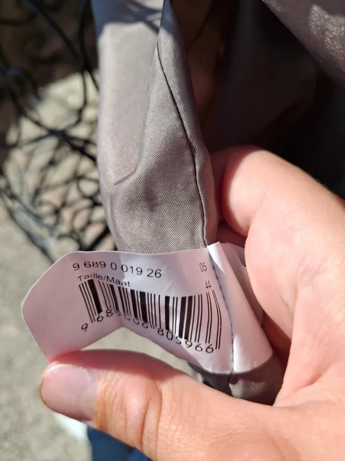 Veste Neuf - photo numéro 2