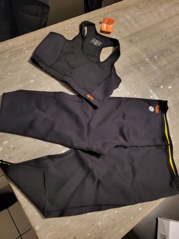 Brassière et leggings sudation