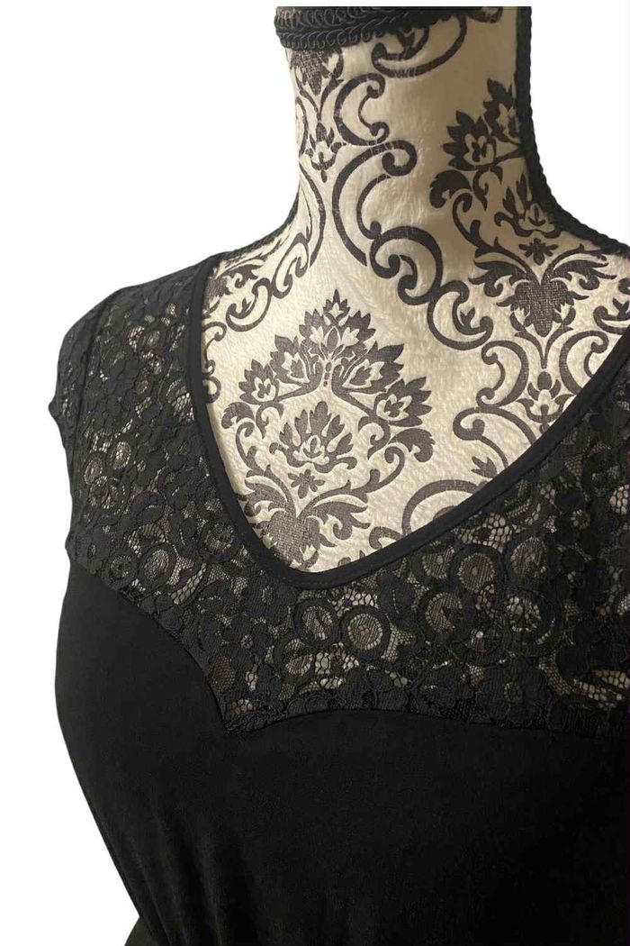Robe Noir dos ouvert - photo numéro 3